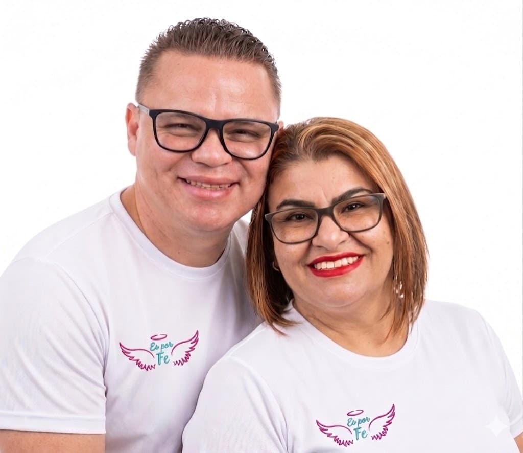 Equipo de Es por Fe — tienda de artículos religiosos en Costa Rica
